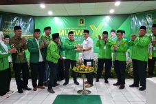 H Syaiful Rahmat Dasuki bersama kepengurusan yang baru siap besarkan Partai warisan ulama