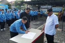 Dinas Lingkungan Hidup Majalengka mendapat tambahan Armada Baru dari Bupati Eman Suherman