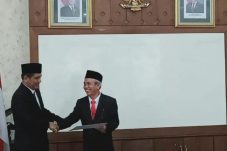 Toto Bondan Melantik Anggota LMK RW 05 Tugu Selatan Jakarta Utara