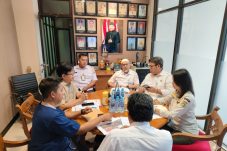 Kecamatan Penjaringan Pasilisator untuk Permasalahan Batas tembok di Jln Kapuk Muara No 18 A