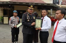 35 personel di beri anugrah Satyalancana Pengabdian