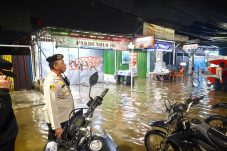 Siaga Bencana: 32 Titik Banjir Kepung Tangerang Kota, 160 Warga Terpaksa Mengungsi
