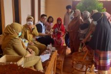 Puskesmas Marunda dan Sudin Sosial giat Pemeriksaan Kesehatan untuk warga terdampak Banjir