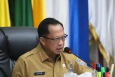 Tito: Wajibkan Hari Selasa dan Jum’at giat bersih -bersih Lingkungan Kantor