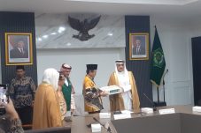 Nasaruddin Umar Terima Kurma Saudi, Siap Salurkan 10 Ton Kurma ke Masyarakat