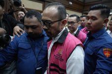 Dirut Pertamina Patra Niaga Riva Siahaan Divonis 9 Tahun Penjara