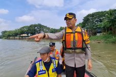 Pastikan Keamanan Warga, Kapolres Tinjau Sungai Cisadane di Kali Pasir