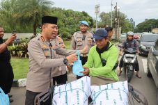 Dari Aspal ke Sajadah, 550 Ojol dan Potmas Buka Puasa Bersama Kapolres