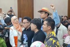 Hakim PN Jakarta Pusat Bebaskan Direktur Lokataru Delpedro Marhaen dkk dari Dakwaan Hasutan Demo Agustus