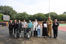 Bantuan untuk Disabilitas, Wali Kota Bekasi Ajak Tingkatkan Empati