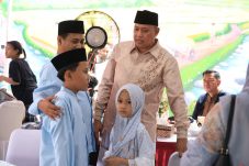 Wali Kota Bekasi Tri Adhianto Gelar Open House Lebaran 2026, Warga Antusias Hadir