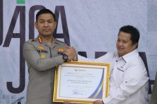 Kapolrestro Tangerang Kota Terima Penghargaan Ombudsman atas Kualitas Pelayanan Publik