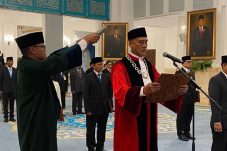 Gantikan Anwar Usman, Liliek Prisbawono Resmi Dilantik Jadi Hakim MK