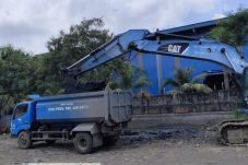 Pengerukan Akses PHB Marunda dan PHB Gading Kirana Guna Memperlancar Saluran