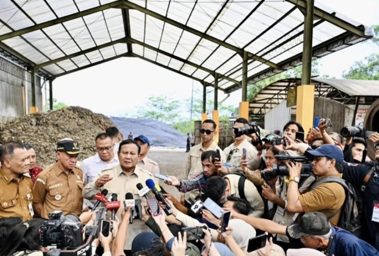 Jumhur Hidayat: Penanganan Sampah Bantar Gebang Tak Perlu Libatkan Presiden Prabowo