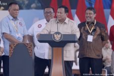 Ribuan Buruh Padati Monas, Prabowo Hadir di Aksi May Day 2026