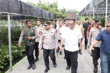 Jumhur Hidayat Puji Inovasi Polda Riau: Tabung Harmoni Hijau Jadi Solusi Lingkungan