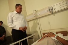 Kecelakaan Truk Distribusi SPPG di Bekasi Timur, Tri Adhianto Jamin Biaya Korban dan Pendidikan Anak