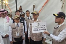 Dahnil Anzar Robek Penanda Tenda KBIHU di Arafah, Tegaskan Pengaturan oleh PPIH