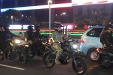 Polda Metro Jaya Gelar Patroli Skala Besar untuk Antisipasi Kejahatan Jalanan dan Tawuran Warga