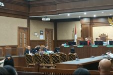 Sidang Suap Bea Cukai: Saksi Akui Dua Kali Ambil Shopping Bag Berisi Uang Untuk Orlando