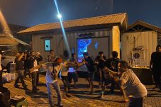 Sambil Nobar Skor 0-0, Kapolres Tanjung Priok AKBP Aris Wibowo Pesan Kamtibmas ke Sopir dan Pekerja Pelabuhan