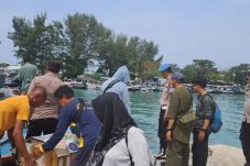 Polres Kepulauan Seribu Sosialisasikan Layanan Polisi 110 dalam Jakarta  On The Spot Minggu Pagi
