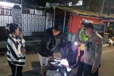 Polsek Karawaci Lakukan Razia Stasioner Antipasi Kejahatan hingga Peredaran Narkoba