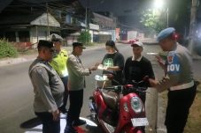 Polsek Karawaci Gelar Patroli Mobile Antisipasi Kriminalitas di Malam Hari
