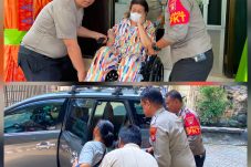 Satu Dorongan Kursi Roda, Sejuta Makna Pelayanan: Kepedulian Anggota Polsek Kemayoran untuk Warga