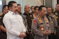 Kapolri Kunjungi Kejagung Usai Bertemu Panglima TNI, Perkuat Sinergi Antarpenegak Hukum