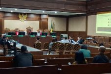 Sidang Kasus Suap Bea Cukai: Chat WhatsApp HRD Blueray Cargo Ungkap Dugaan Permintaan Uang Pejabat Bea Cukai