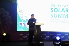 IESR Dorong Percepatan Energi Surya, Bali hingga NTT Disiapkan Jadi Motor Transisi Energi Nasional