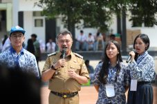 MPLS SMAN 10 Bekasi, Abdul Harris Bobihoe Tekankan Pendidikan Karakter bagi Siswa Baru