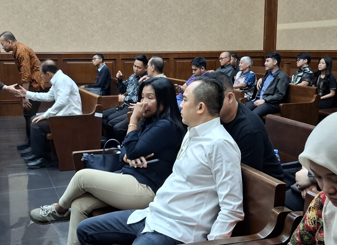 John Field Bersaksi di Sidang Suap Bea Cukai Hari Ini