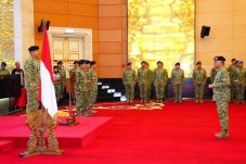 Pangkogabwilhan II dan 104 Pati TNI Terima Anugerah Kenaikan Pangkat di Mabes TNI