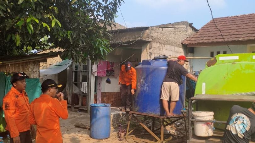 Distribusi Air Bersih Terus Berjalan, Pemkot Tangsel Bantu Warga Terdampak Kekeringan