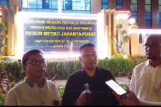 Terekam CCTV Ambil Plat Cetak, 3 Mantan Karyawan “Mau Print” Dipolisikan