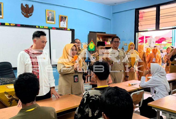 Pemprov DKI Jakarta Memberikan Sekolah Gratis dan Layanan Pendidikan Alternatif