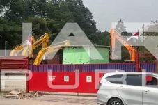 Diduga Disewakan, Tanah Negara di Batujaya Jadi Lahan Parkir Usaha Alat Berat
