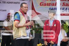 Wali Kota Bekasi Tri Adhianto Pimpin Bakti Sosial Pemeriksaan Mata, 300 Kacamata Disiapkan untuk Siswa