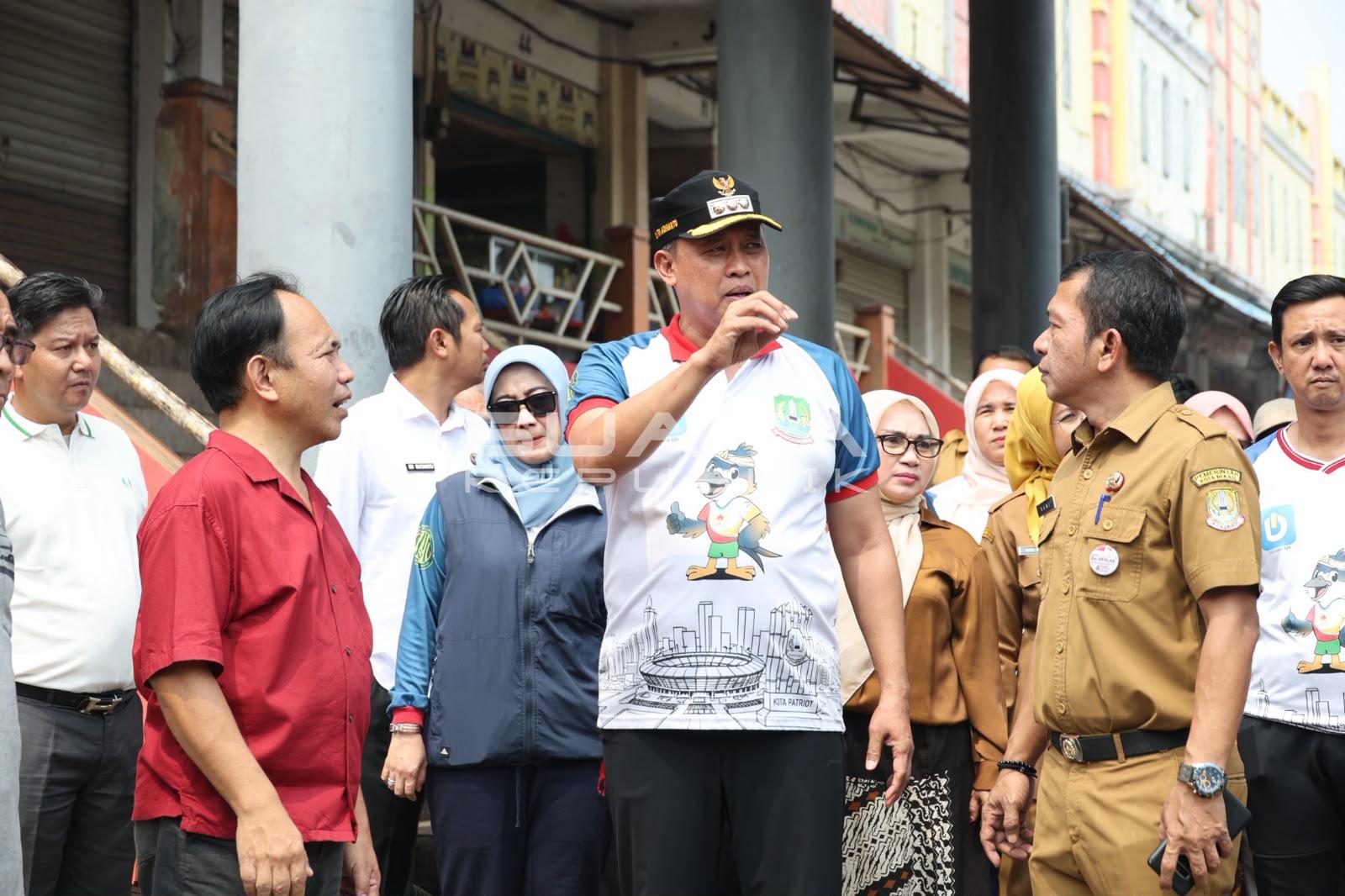 Tri Adhianto Tinjau Pembenahan Pasar Baru Bekasi, Basement Ditargetkan Rampung Dua Pekan