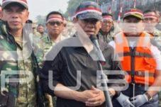 Jelang HUT RI ke-81 TNI-Polri dan Pemprov DKI Bersihkan Sungai Kalijodo