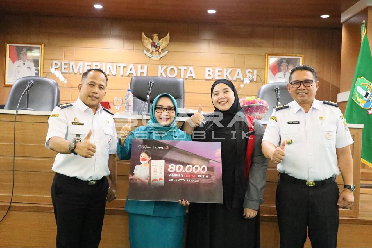 TP PKK Kota Bekasi Bagikan 80.000 Masker, Warga Diminta Waspada Abu Vulkanik