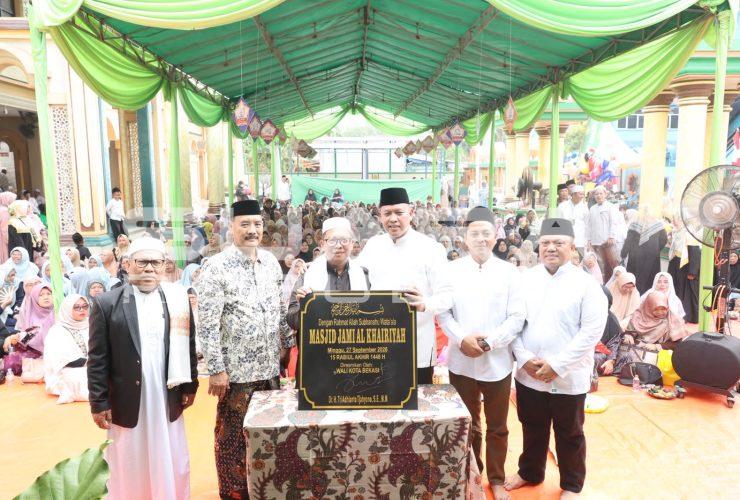 Tri Adhianto Resmikan Masjid Jami Al-Khairiyah di Cimuning, Apresiasi Donasi Rp120 Juta untuk Korban Bencana NTT