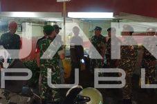 Babinsa Koramil 04 Ciledug dan 05 Ciputat Ajak Warga Perkuat Siskamling