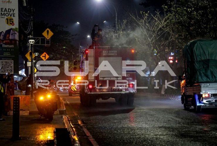 Atasi Sebaran Abu Vulkanik, Pemkot Tangsel Lakukan Penyemprotan Sejumlah Koridor Jalan
