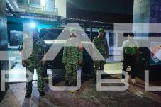 Waspada Kejahatan Malam, Babinsa Koramil 06/Cibodas dan 07/Pondok Aren Bersama Komduk Gencarkan Patroli Rutin