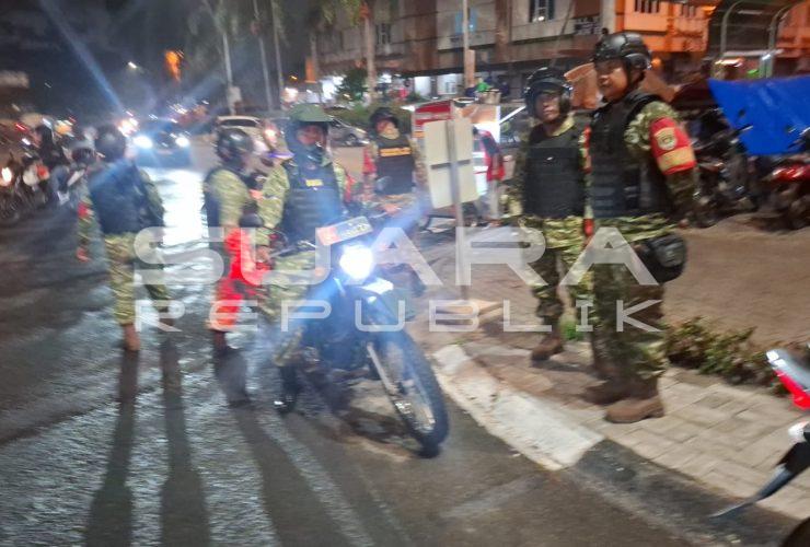 Siskamling Malam Sabtu Kodim 0506/Tgr, Babinsa dan Komduk Patroli Cegah Tawuran Remaja di Ciledug-Serpong