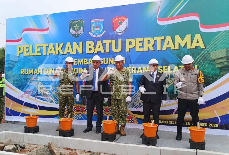 Sinergi TNI dan Pemkot Tangsel: Danrem 052/Wkr Bersama Wali Kota Resmikan Peletakan Batu Pertama Kodim 0511/Tangsel